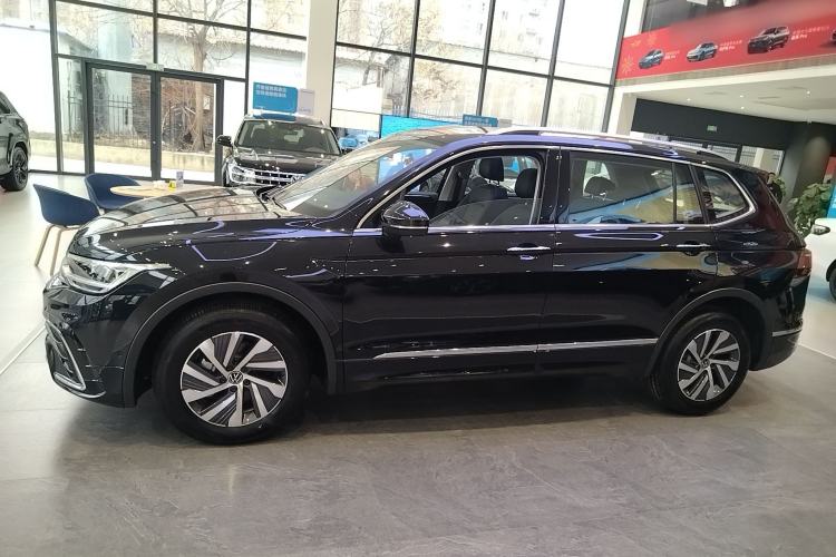 Used Volkswagen Tiguan L New Energy 2023 430 PHEV Plug-in Hybrid Prestige Edition Left Side