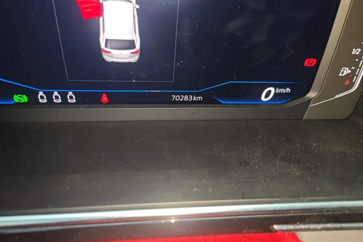 Used Volkswagen Tiguan L New Energy 2023 430 PHEV Plug-in Hybrid Flagship Edition Odometer Close Up