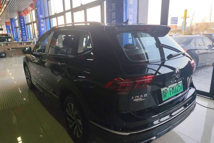 Used Volkswagen Tiguan L New Energy 2023 430 PHEV Plug-in Hybrid Prestige Edition Rear Left 45 Deg