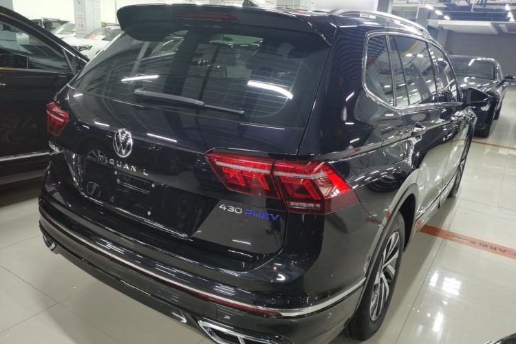Used Volkswagen Tiguan L New Energy 2023 430 PHEV Plug-in Hybrid Flagship Edition Rear Right 45 Deg
