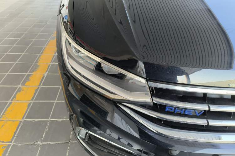 Used Volkswagen Tiguan L New Energy 2023 430 PHEV Plug-in Hybrid Prestige Edition Right Front Headlight