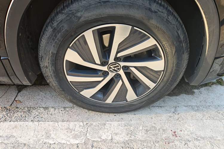 Used Volkswagen Tiguan L New Energy 2023 430 PHEV Plug-in Hybrid Prestige Edition Right Front Wheel Hub