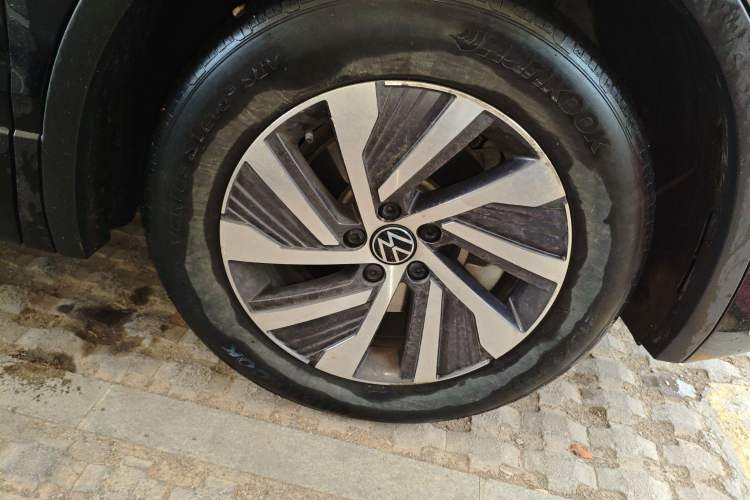 Used Volkswagen Tiguan L New Energy 2023 430 PHEV Plug-in Hybrid Prestige Edition Right Front Wheel Hub