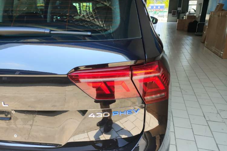 Used Volkswagen Tiguan L New Energy  Right Rear Taillight