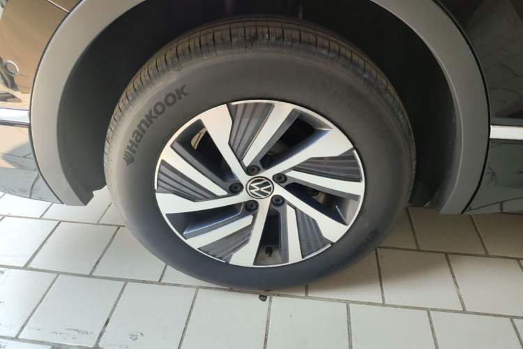 Used Volkswagen Tiguan L New Energy  Right Rear Wheel Hub