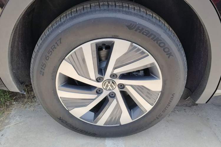Used Volkswagen Tiguan L New Energy 2023 430 PHEV Plug-in Hybrid Prestige Edition Right Rear Wheel Hub
