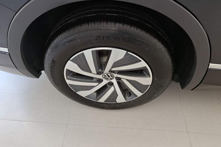 Used Volkswagen Tiguan L New Energy 2023 430 PHEV Plug-in Hybrid Prestige Edition Right Rear Wheel Hub