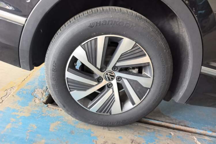 Used Volkswagen Tiguan L New Energy 2023 430 PHEV Plug-in Hybrid Prestige Edition Right Rear Wheel Hub