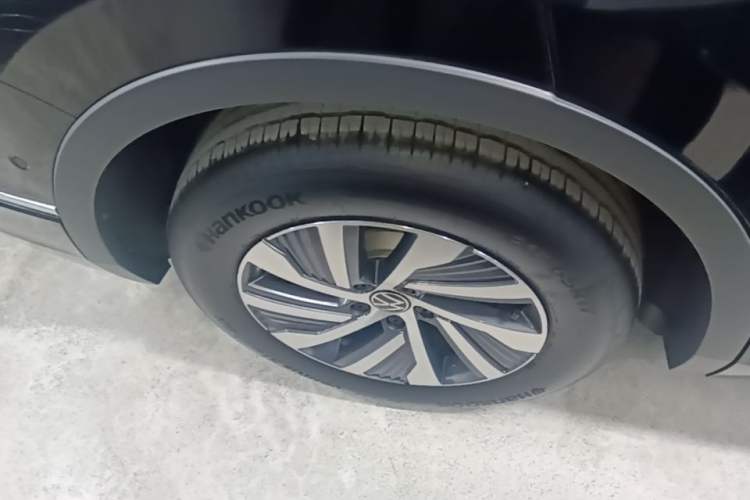 Used Volkswagen Tiguan L New Energy 2023 430 PHEV Plug-in Hybrid Prestige Edition Right Rear Wheel Hub