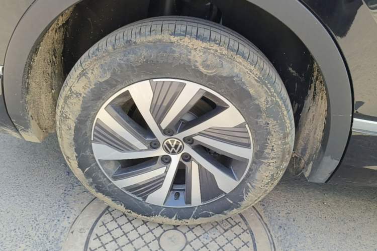Used Volkswagen Tiguan L New Energy 2023 430 PHEV Plug-in Hybrid Prestige Edition Right Rear Wheel Hub