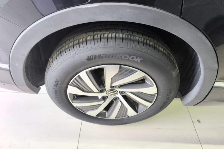 Used Volkswagen Tiguan L New Energy 2023 430 PHEV Plug-in Hybrid Prestige Edition Right Rear Wheel Hub