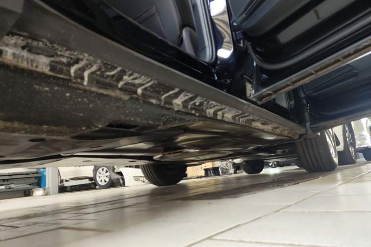 Used Volkswagen Tiguan L New Energy  Right Side Sill