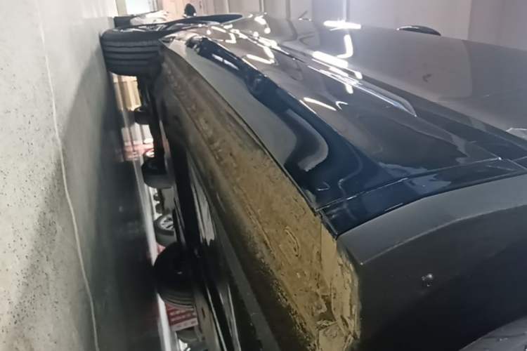 Used Volkswagen Tiguan L New Energy 2023 430 PHEV Plug-in Hybrid Prestige Edition Right Side Sill