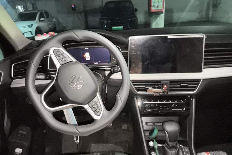 Used Volkswagen Tiguan L New Energy 2023 430 PHEV Plug-in Hybrid Prestige Edition Steering Wheel