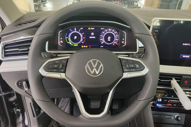Used Volkswagen Tiguan L New Energy  Steering Wheel