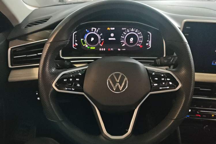 Used Volkswagen Tiguan L New Energy 2023 430 PHEV Plug-in Hybrid Prestige Edition Steering Wheel