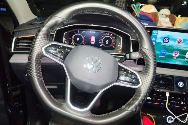Used Volkswagen Tiguan L New Energy 2023 430 PHEV Plug-in Hybrid Flagship Edition Steering Wheel