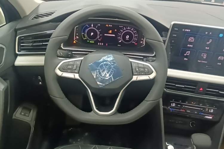 Used Volkswagen Tiguan L New Energy 2023 430 PHEV Plug-in Hybrid Prestige Edition Steering Wheel