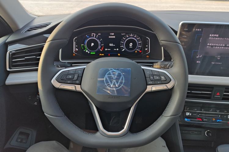 Used Volkswagen Tiguan L New Energy 2023 430 PHEV Plug-in Hybrid Prestige Edition Steering Wheel