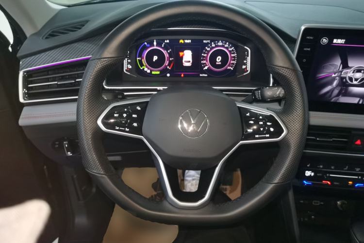 Used Volkswagen Tiguan L New Energy 2023 430 PHEV Plug-in Hybrid Flagship Edition Steering Wheel