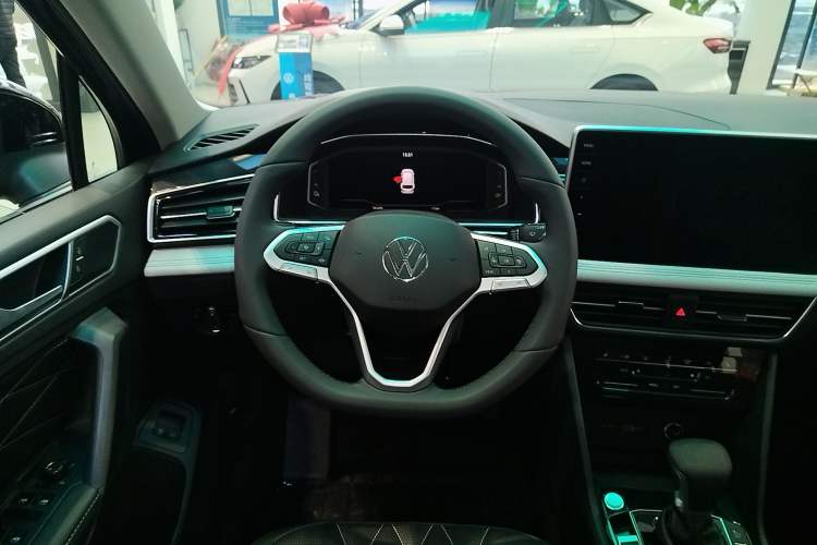 Used Volkswagen Tiguan L New Energy 2023 430 PHEV Plug-in Hybrid Prestige Edition Steering Wheel