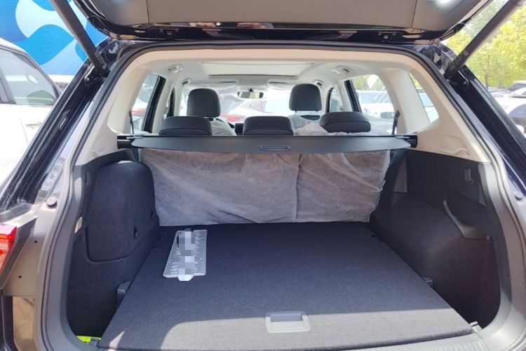 Used Volkswagen Tiguan L New Energy 2023 430 PHEV Plug-in Hybrid Prestige Edition Trunk