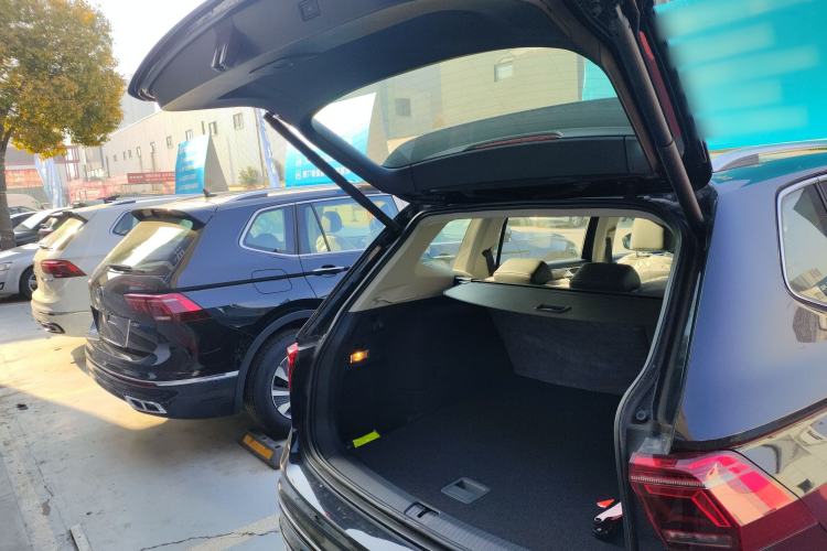 Used Volkswagen Tiguan L New Energy 2023 430 PHEV Plug-in Hybrid Prestige Edition Trunk