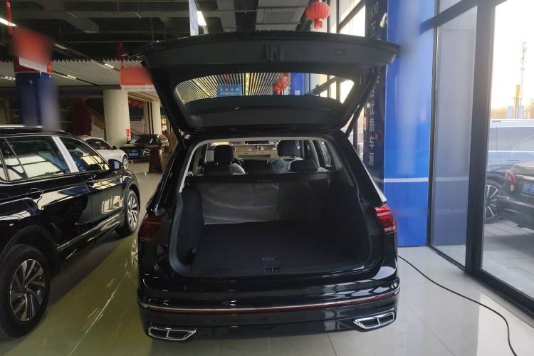 Used Volkswagen Tiguan L New Energy 2023 430 PHEV Plug-in Hybrid Prestige Edition Trunk