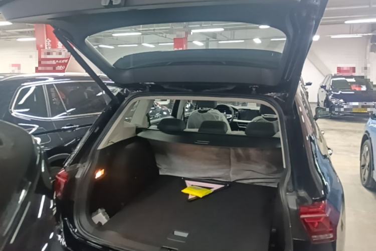 Used Volkswagen Tiguan L New Energy 2023 430 PHEV Plug-in Hybrid Prestige Edition Trunk