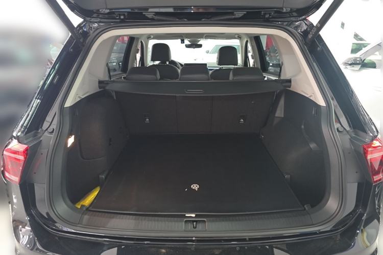 Used Volkswagen Tiguan L New Energy 2023 430 PHEV Plug-in Hybrid Flagship Edition Trunk