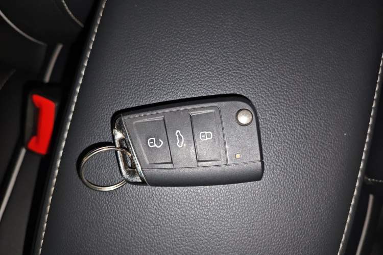 Used Volkswagen Tiguan L New Energy 2023 430 PHEV Plug-in Hybrid Prestige Edition Vehicle Key