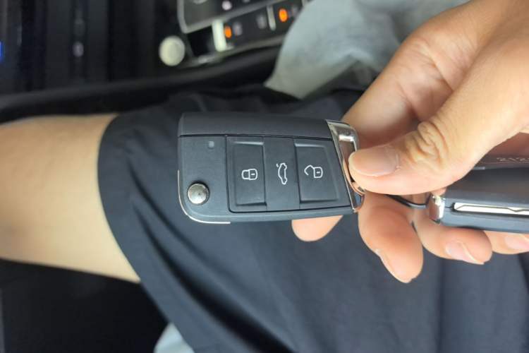 Used Volkswagen Tiguan L New Energy 2023 430 PHEV Plug-in Hybrid Prestige Edition Vehicle Key