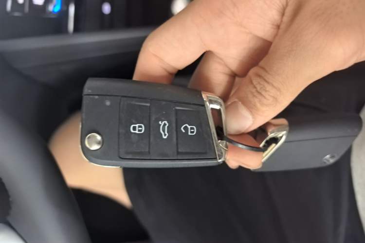 Used Volkswagen Tiguan L New Energy 2023 430 PHEV Plug-in Hybrid Prestige Edition Vehicle Key