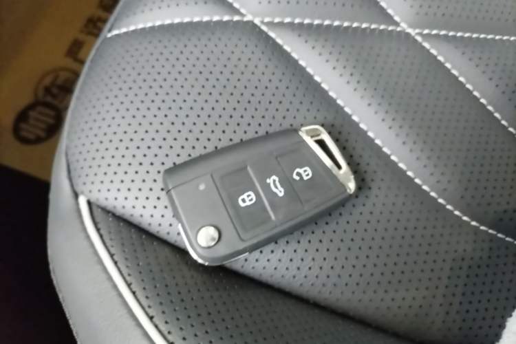 Used Volkswagen Tiguan L New Energy 2023 430 PHEV Plug-in Hybrid Prestige Edition Vehicle Key