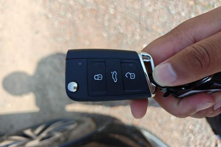 Used Volkswagen Tiguan L New Energy 2023 430 PHEV Plug-in Hybrid Prestige Edition Vehicle Key