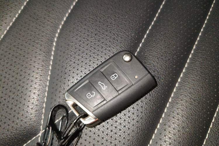 Used Volkswagen Tiguan L New Energy 2023 430 PHEV Plug-in Hybrid Prestige Edition Vehicle Key