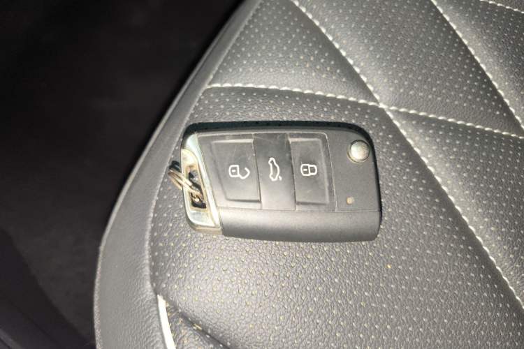 Used Volkswagen Tiguan L New Energy 2023 430 PHEV Plug-in Hybrid Prestige Edition Vehicle Key