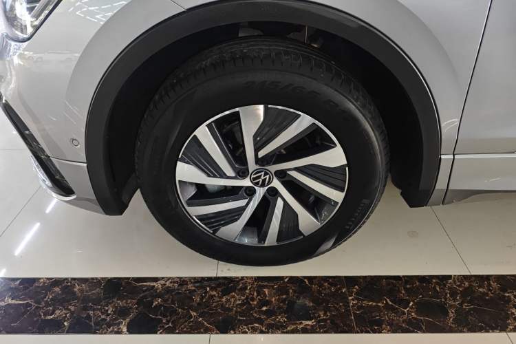 Used Volkswagen Tiguan L New Energy 2023 430 PHEV Plug-in Hybrid Flagship Edition Exterior 4