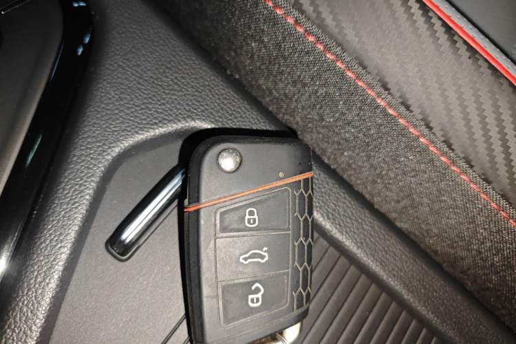 Used Volkswagen Tiguan L New Energy 2023 430 PHEV Plug-in Hybrid Flagship Edition Interior 1