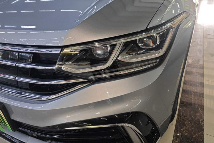 Used Volkswagen Tiguan L New Energy 2023 430 PHEV Plug-in Hybrid Flagship Edition Left Front Headlight