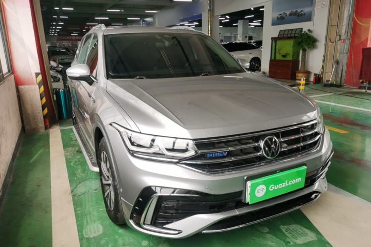 Used Volkswagen Tiguan L New Energy 2023 430 PHEV Plug-in Hybrid Flagship Edition Front Right 45 Deg