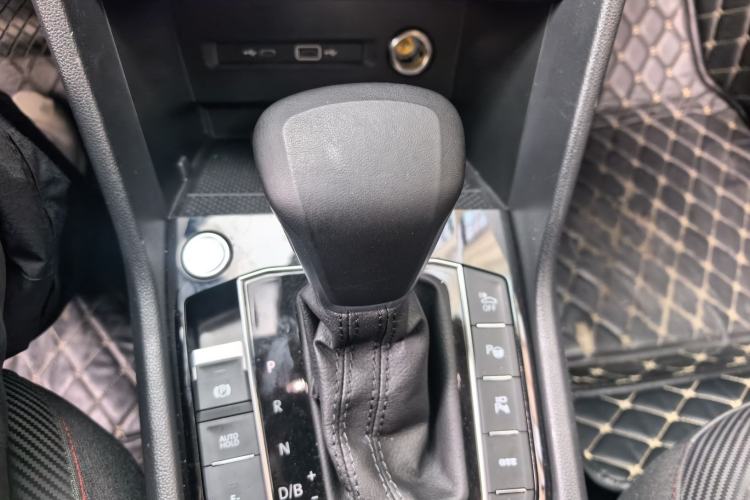 Used Volkswagen Tiguan L New Energy 2023 430 PHEV Plug-in Hybrid Flagship Edition Gear Lever