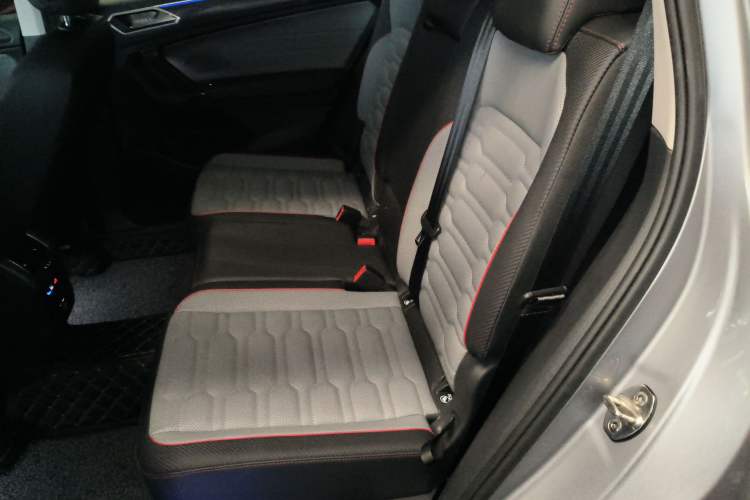 Used Volkswagen Tiguan L New Energy 2023 430 PHEV Plug-in Hybrid Flagship Edition Interior 4