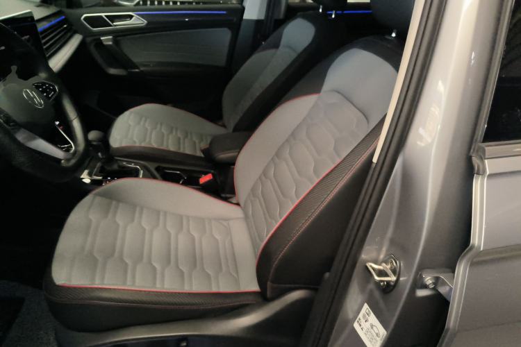 Used Volkswagen Tiguan L New Energy 2023 430 PHEV Plug-in Hybrid Flagship Edition Left Front Seat