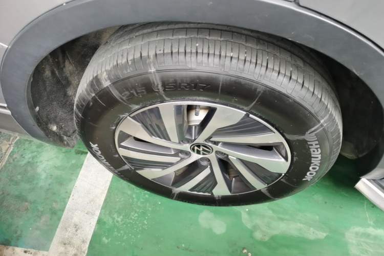 Used Volkswagen Tiguan L New Energy 2023 430 PHEV Plug-in Hybrid Flagship Edition Right Rear Wheel Hub