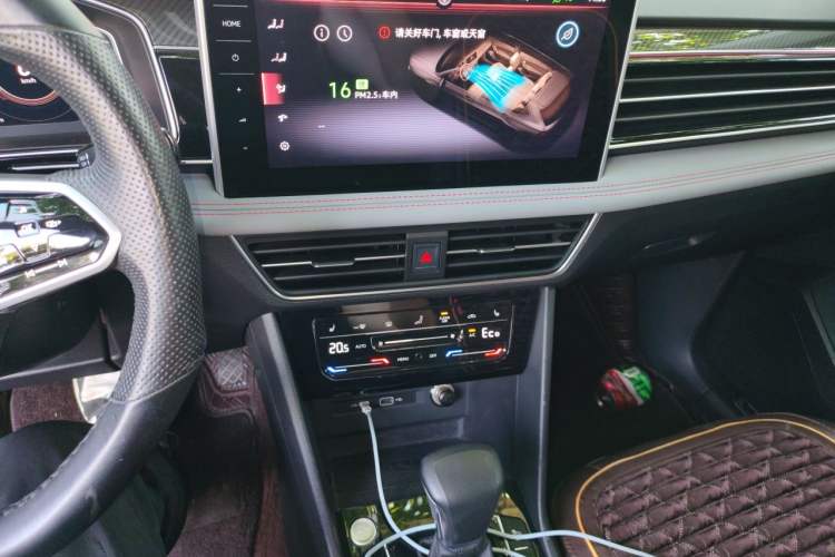 Used Volkswagen Tiguan L New Energy 2023 430 PHEV Plug-in Hybrid Flagship Edition Audio And AC Panel