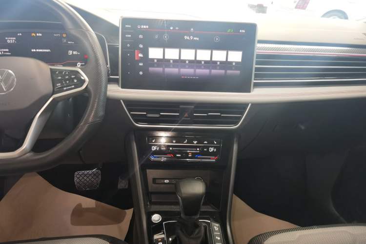 Used Volkswagen Tiguan L New Energy 2023 430 PHEV Plug-in Hybrid Flagship Edition Audio And AC Panel