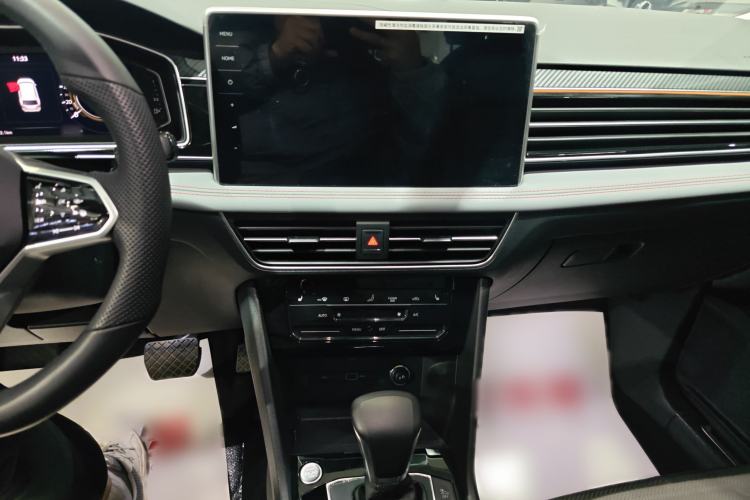 Used Volkswagen Tiguan L New Energy 2023 430 PHEV Plug-in Hybrid Flagship Edition Audio And AC Panel