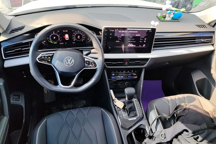 Used Volkswagen Tiguan L New Energy 2023 430 PHEV Plug-in Hybrid Prestige Edition Center Console