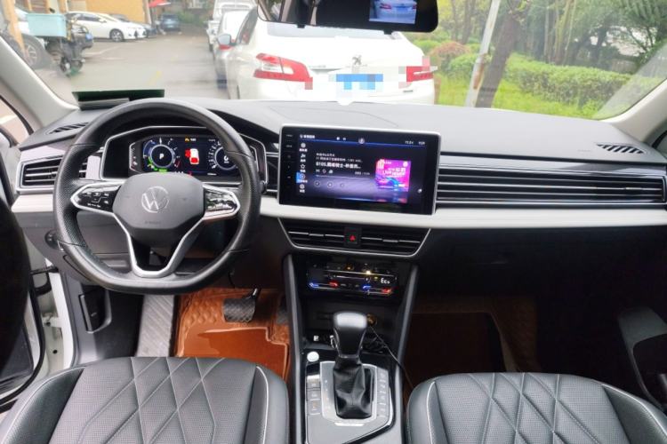 Used Volkswagen Tiguan L New Energy 2023 430 PHEV Plug-in Hybrid Prestige Edition Center Console